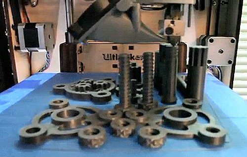 3-D Printer in action - Barnacules Nerdgasm - YouTube